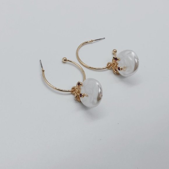 Brand new elegant earrings - Picture 2 of 2
